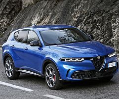 Alfa RomeoTonale sm.jpg