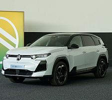 Citroen  C5 Aircross sm.jpg