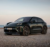 Porsche Macan Turbo sm.jpg